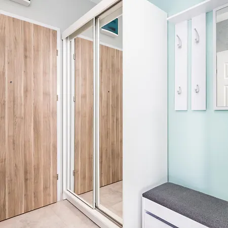 Apartment Z Garazem! -rybacka Przy Sciezce Rowerowej Kolobrzeg