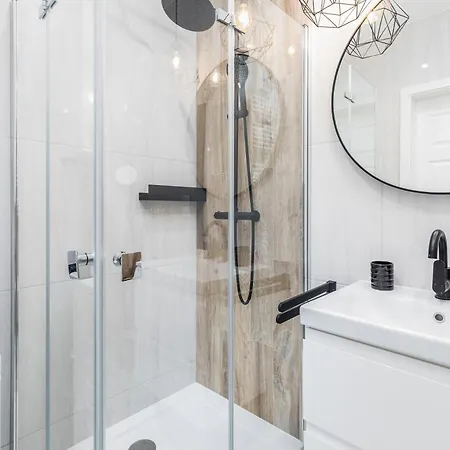 Z Garazem! -rybacka Przy Sciezce Rowerowej Kolobrzeg